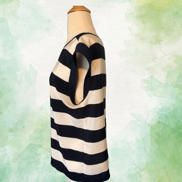 Vince Camuto Navy & White Striped Cap-Sleeve Top — Size M ⚓✨ - Picture 4 of 6